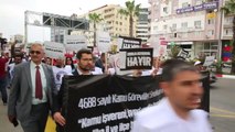 Memur-Sen'den Antalya Büyükşehir Belediyesi Önünde Eylem