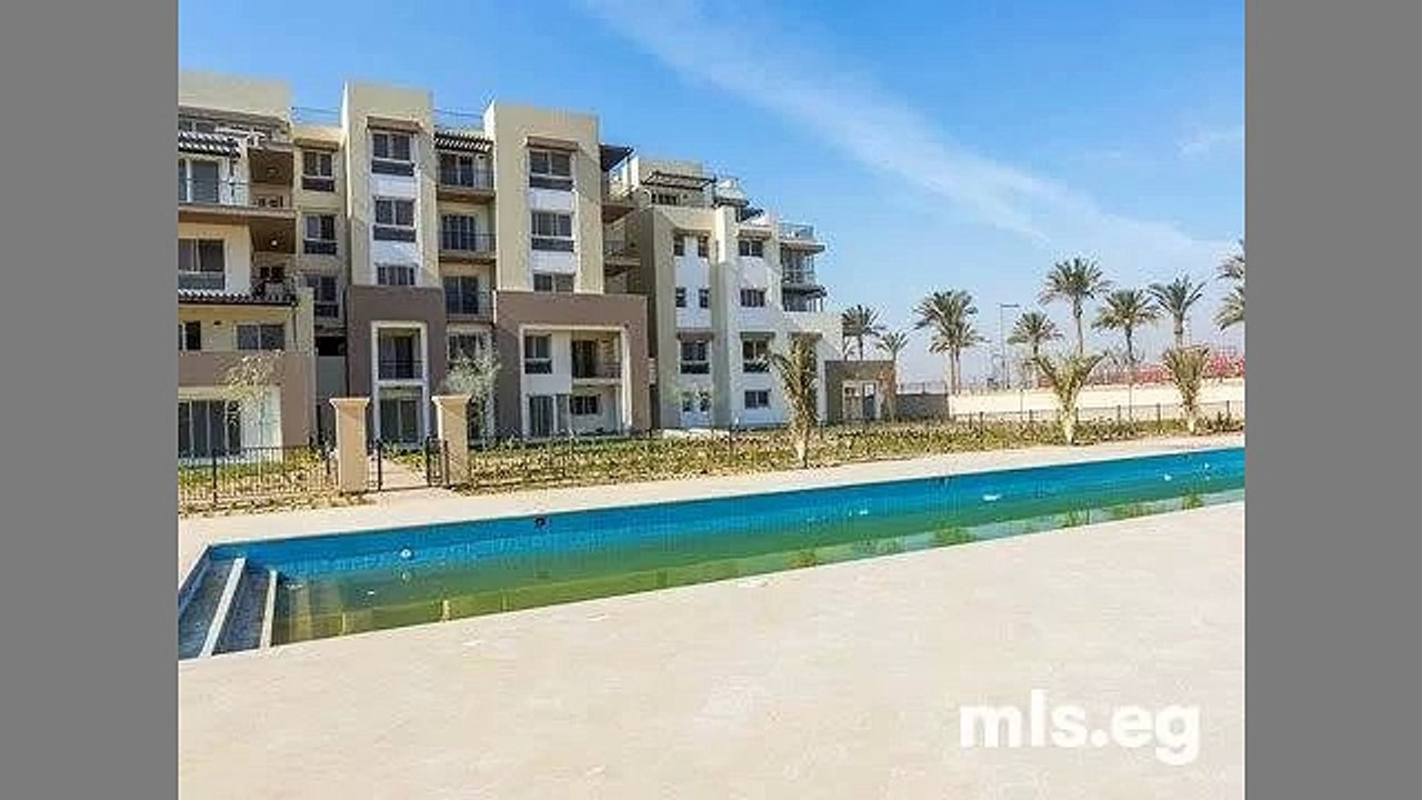 شقة مذهلة في موقع متميز في أب تاون كايرو إعمار