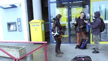 Sorbiers : Alternatiba a décroché le portrait d'Emmanuel Macron