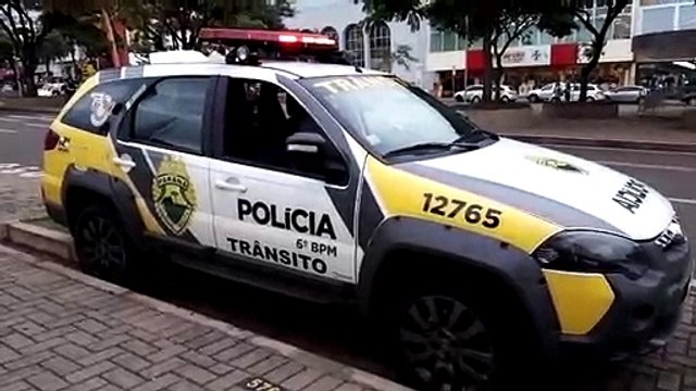 Colisão entre carro e moto mobiliza PM e Siate no Centro