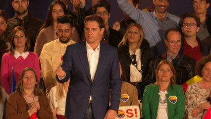 Rivera pide el voto para que "Sánchez se vaya a casa y Cs a Moncloa"