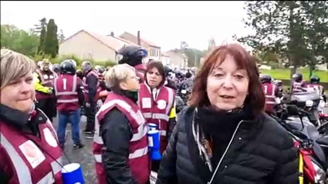 "Une rose,  un espoir"  : 240 motards au départ...