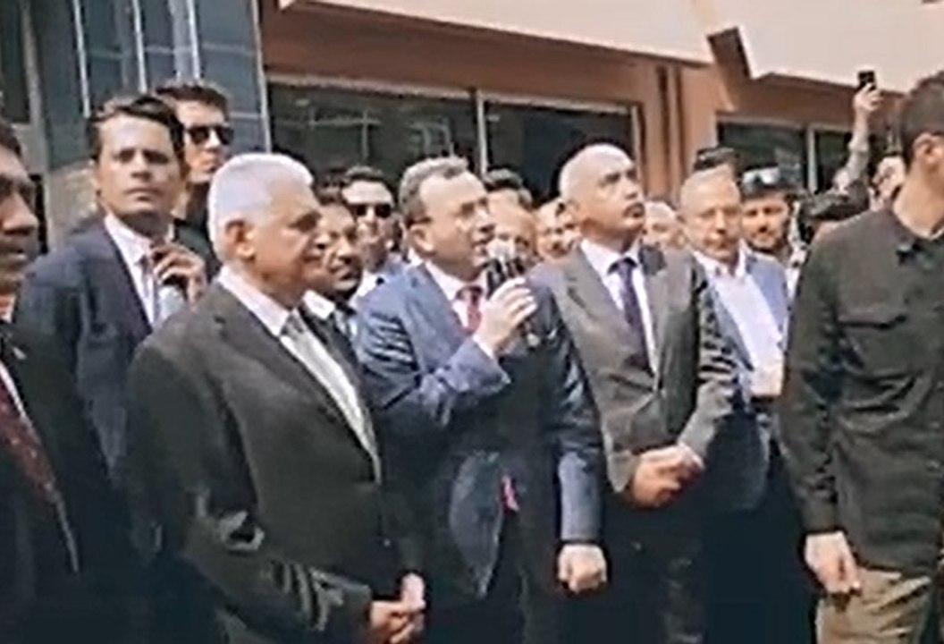 AKP'li Başkan: "Biz belediye başkan adayımızı belediye başkanı olarak görüyoruz"