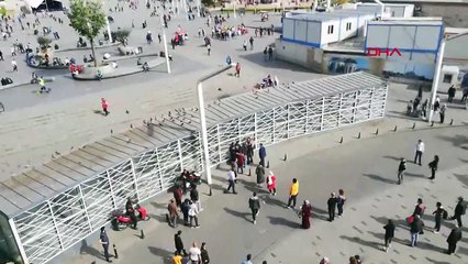 Taksim Meydanı’nda “Fotoğrafımı paylaştın” kavgası