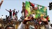 Thousands gather for Friday prayers outside Sudan army HQ