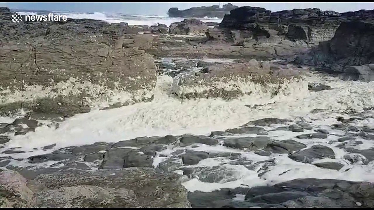 Storm Hannah batters Cornwall with high winds and large waves