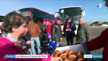 Football : les supporters de Rennes se préparent avant la finale de la Coupe de France face au PSG