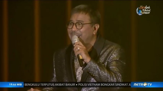 Konser <i>Salute</i> Erwin Gutawa untuk Dee Lestari (4)