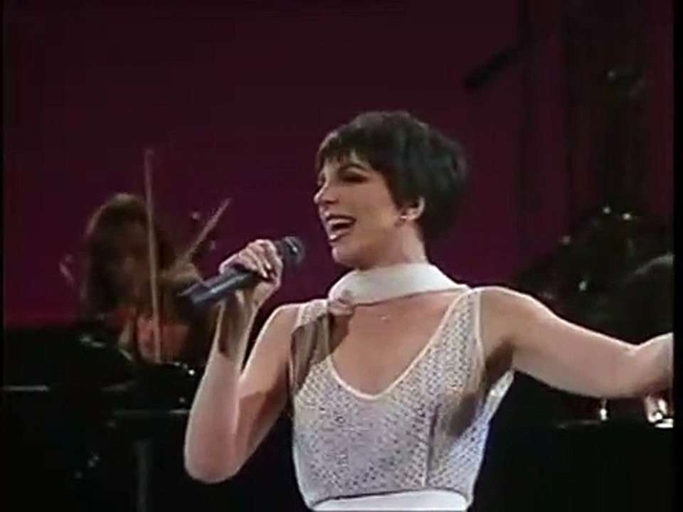 LIZA MINNELLI – Bonjour Paris! (Paris 1991, HD)