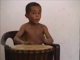 Video un Master du Djembé... de 4 ans - djembé, enfant