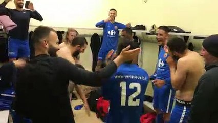 R2 (18ème journée) – La joie du vestiaire du FC VENISSIEUX après la victoire contre l'AS BRON GL