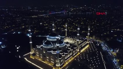 Büyük Çamlıca Camii'nde Gençlerle Sabah Namazı Buluşması