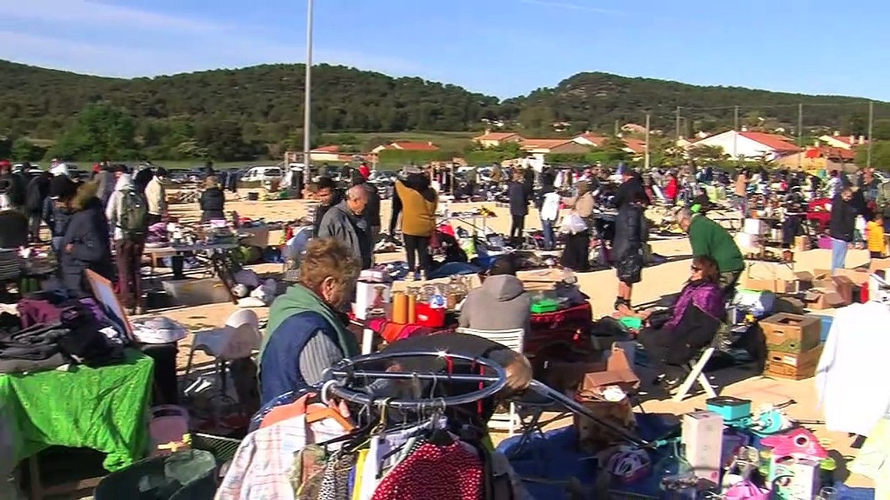 Un vide grenier à Saint-Julien les Martigues pour une bonne cause