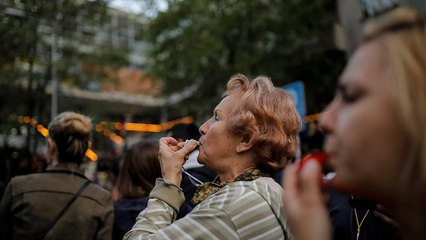 Tausende verlangen erneut Rücktritt von Präsident Vučić