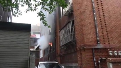 서울 합정동 다세대주택서 불...4명 병원 이송 / YTN