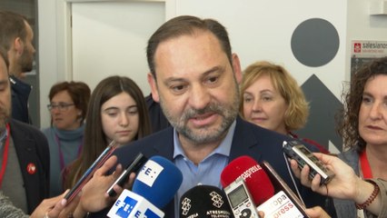 Ábalos cree que es un "día histórico para la democracia"