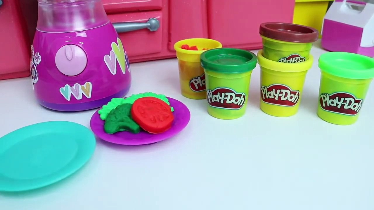 BABY ALIVE SARA COMILONA COMENDO ALMOCINHO DE MASSINHA PLAY-DOH.(BABY ALIVE SARA COMILONA EATING PLAY-DOH MASK