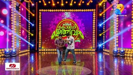 ഒരു പാട്ടിന്റെ മൈനസ് ട്രാക്കിൽ മറ്റൊരു പാട്ടും ഒപ്പം ഡ്യൂയെറ്റായി വിസിലിംഗും..!