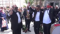 Manisa Uluslararası Mesir Macunu Festivali Korteji