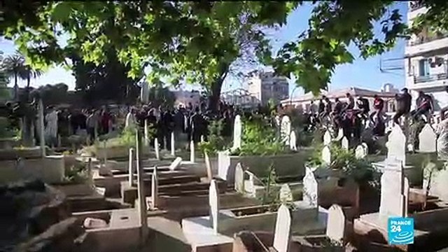 Abassi Madani, chef historique du parti islamiste FIS, enterré en Algérie