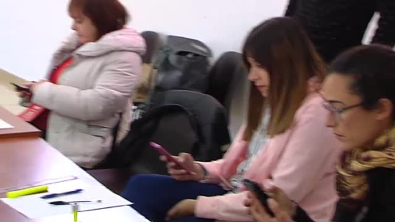 Los vecinos de Benizar dejan las urnas vacías en protesta por el estado de abandono del pueblo