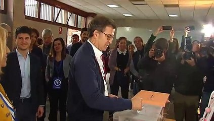Feijóo vota y anima a "decidir entre todos el próximo Gobierno de España"