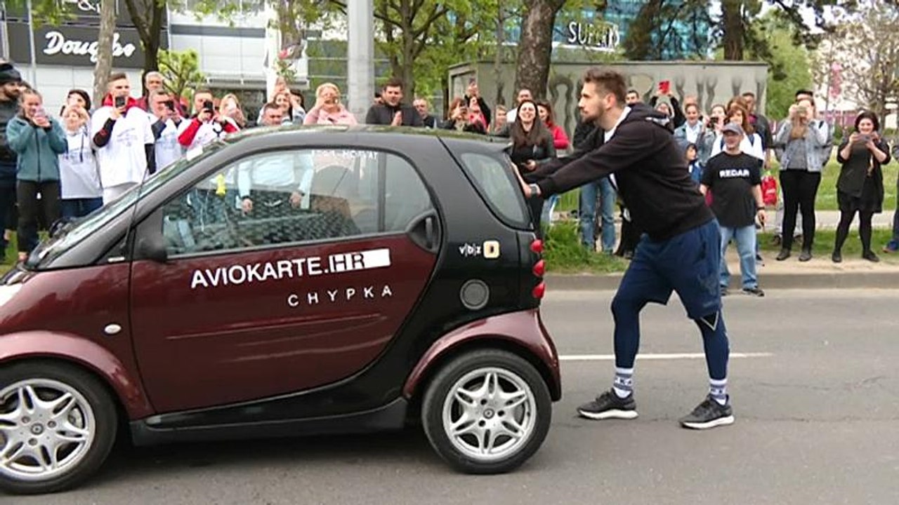 106,9 km in 24 Stunden: Kroate gewinnt Rekord im Autoschieben