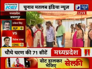 Glitch in EVM in Kannauj Polling Booth, phase 4 voting 2019 कन्नौज में 27 बूथों पर ईवीएम मशीन खराब