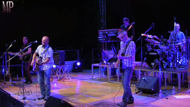 Creedence Clearwater Revival Tribute, Flash Back Band - Wrote A Song For Everyone