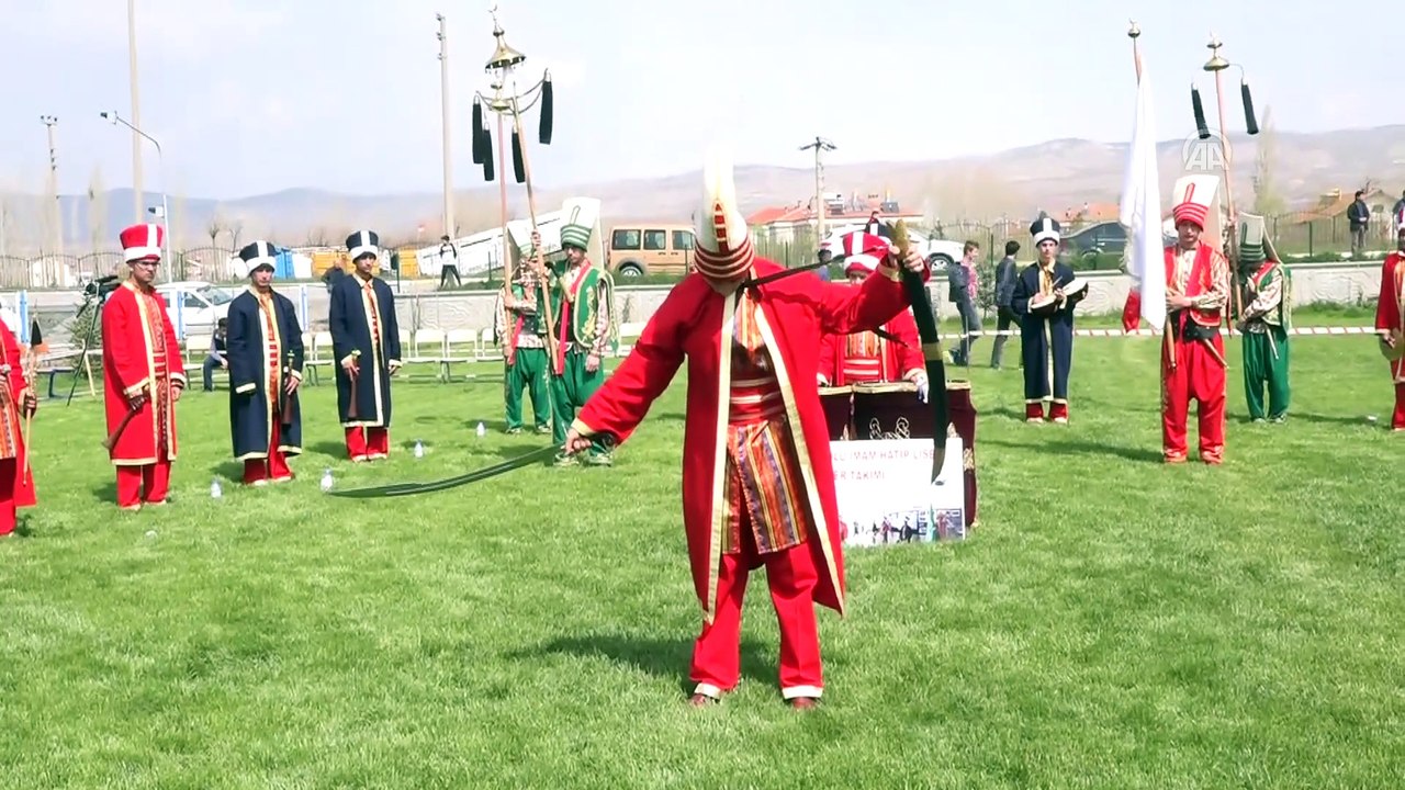 Karakucak Güreşleri ve Satranç Turnuvası sona erdi - SİVAS