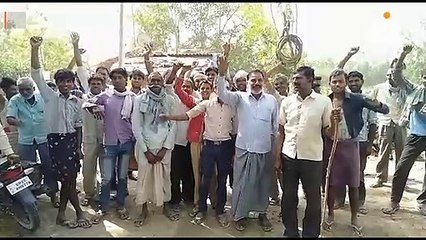 ग्रामीणों ने मतदान का बहिष्कार किया