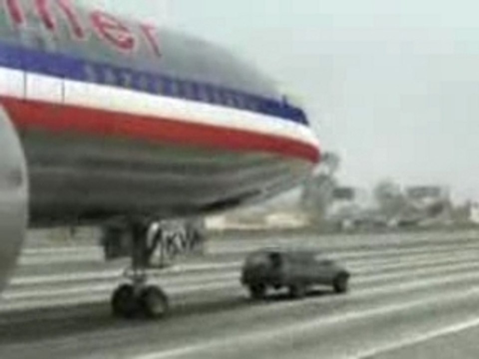 Priceless - Accidents - Airplane
