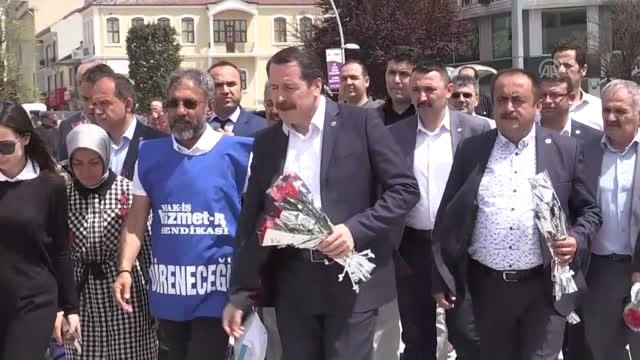 Bolu Belediyesinde İşten Çıkarılan İşçilerin Oturma Eylemi - Bolu