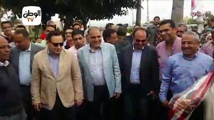 بالورود والأشجار.. كورنيش الإسكندرية يتزين لاحتفالات عيد الربيع