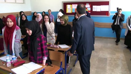Mahir İz Anadolu İmam Hatip Lisesi’ne Bakan Kasapoğlu’ndan ziyaret