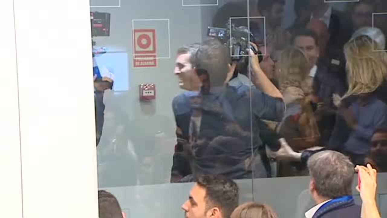 El hundimiento electoral del PP despierta las dudas sobre el futuro de Casado