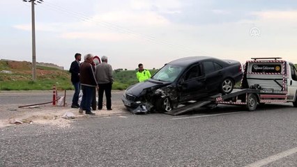 İkiye Ayrılan Otomobilinden Sağ Çıktı
