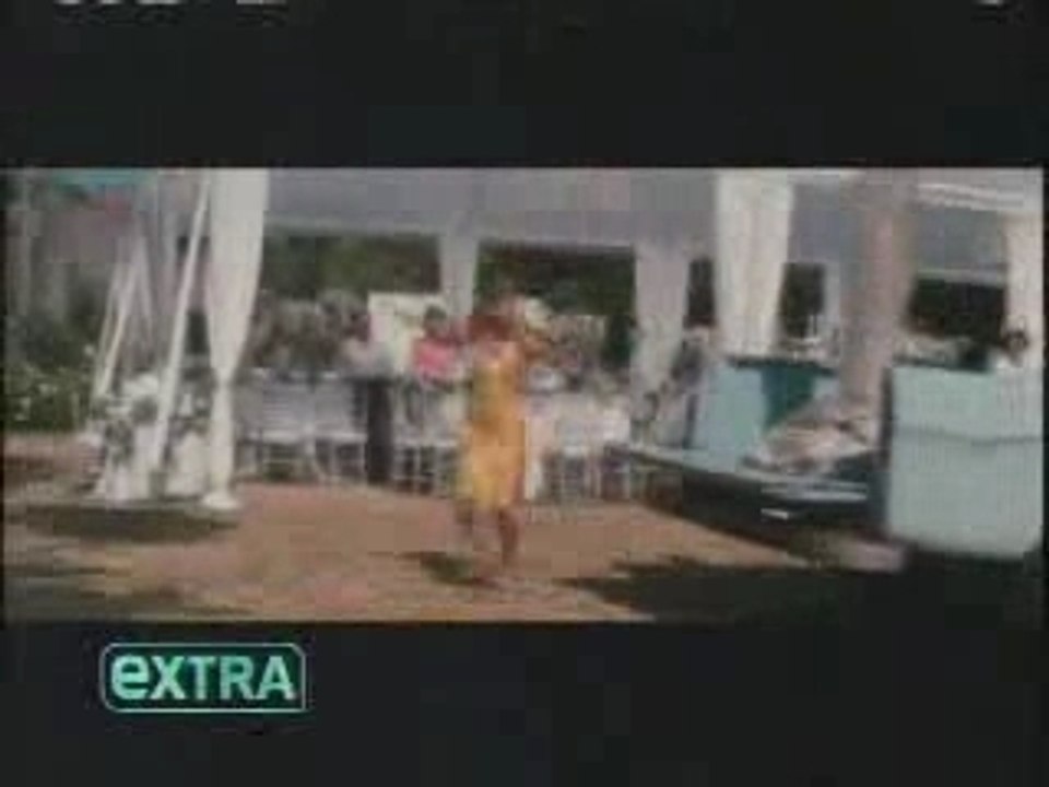 Eva Longoria speaks out on Extra