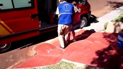 Mulher tem fratura em dedo após ataque de cachorro