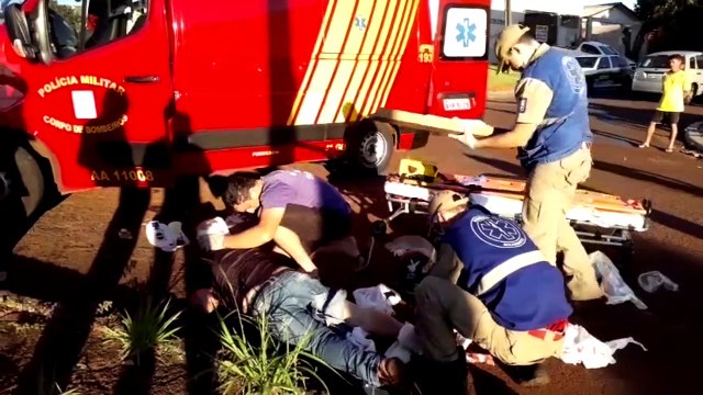 Motociclista sofre ferimentos moderados em batida no Jardim Clarito