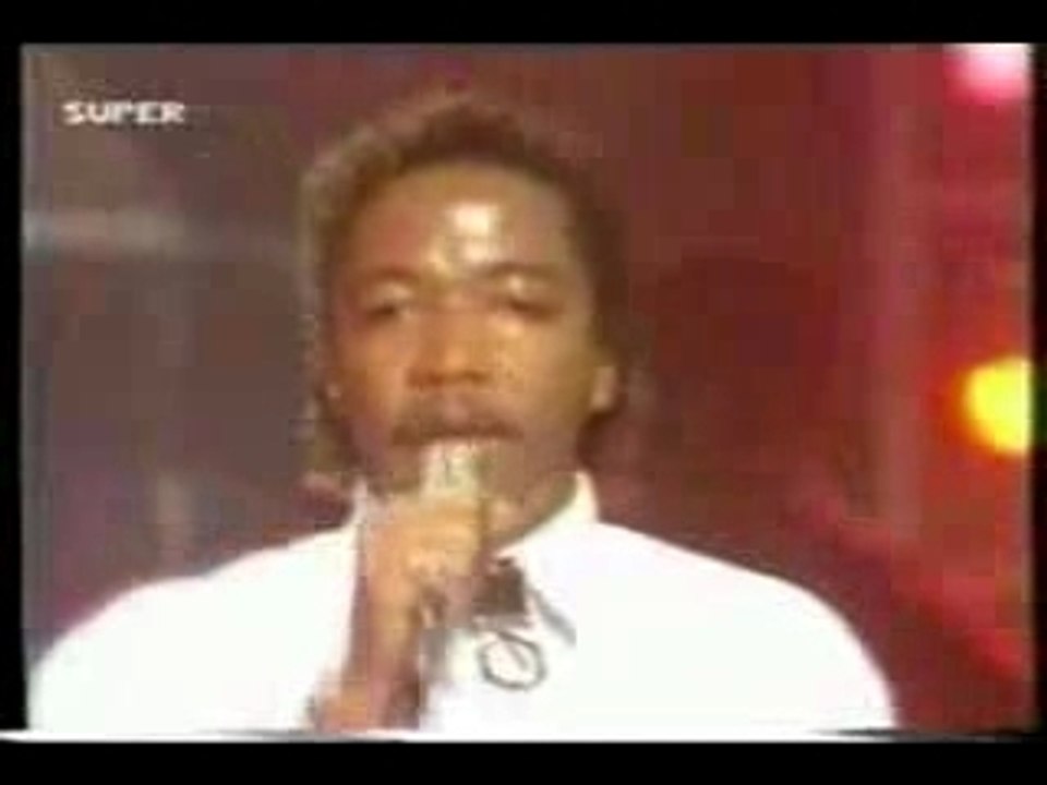 Aurra  You and Me Tonight