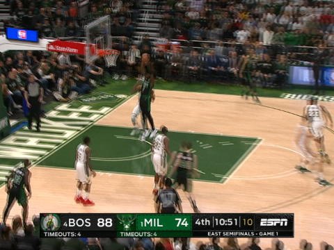 Jaylen Brown dunks on Giannis