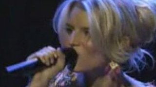 Jessica simpson-nothing but a tee shirt on(live)