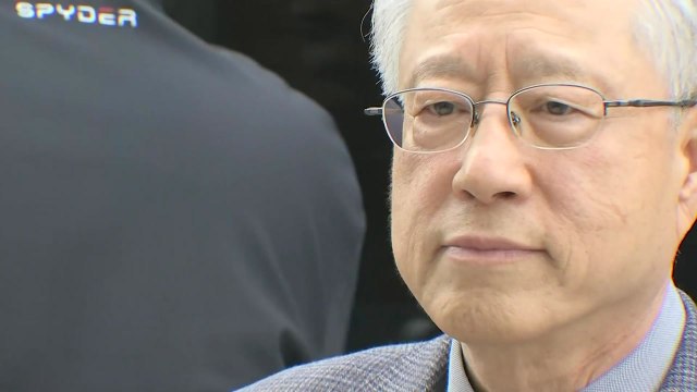 'KT 채용 비리' 이석채 전 회장...영장심사 출석 / YTN