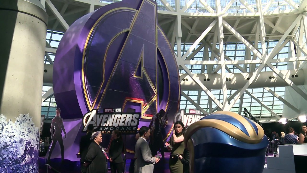 Final 'Avengers' blows up Hollywood records with huge weekend take