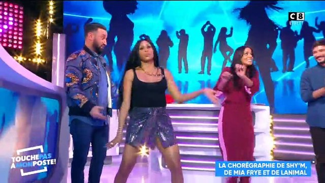 Buzz : Shy'm et Mia Frye s'embrassent à la fin d'une danse très sexy dans TPMP - Vidéo