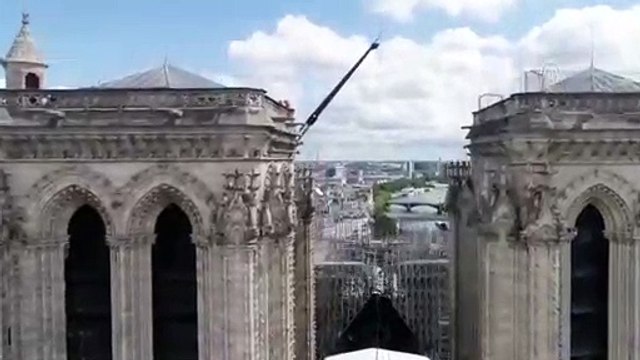 Notre Dame Katedrali havadan görüntülendi - PARİS