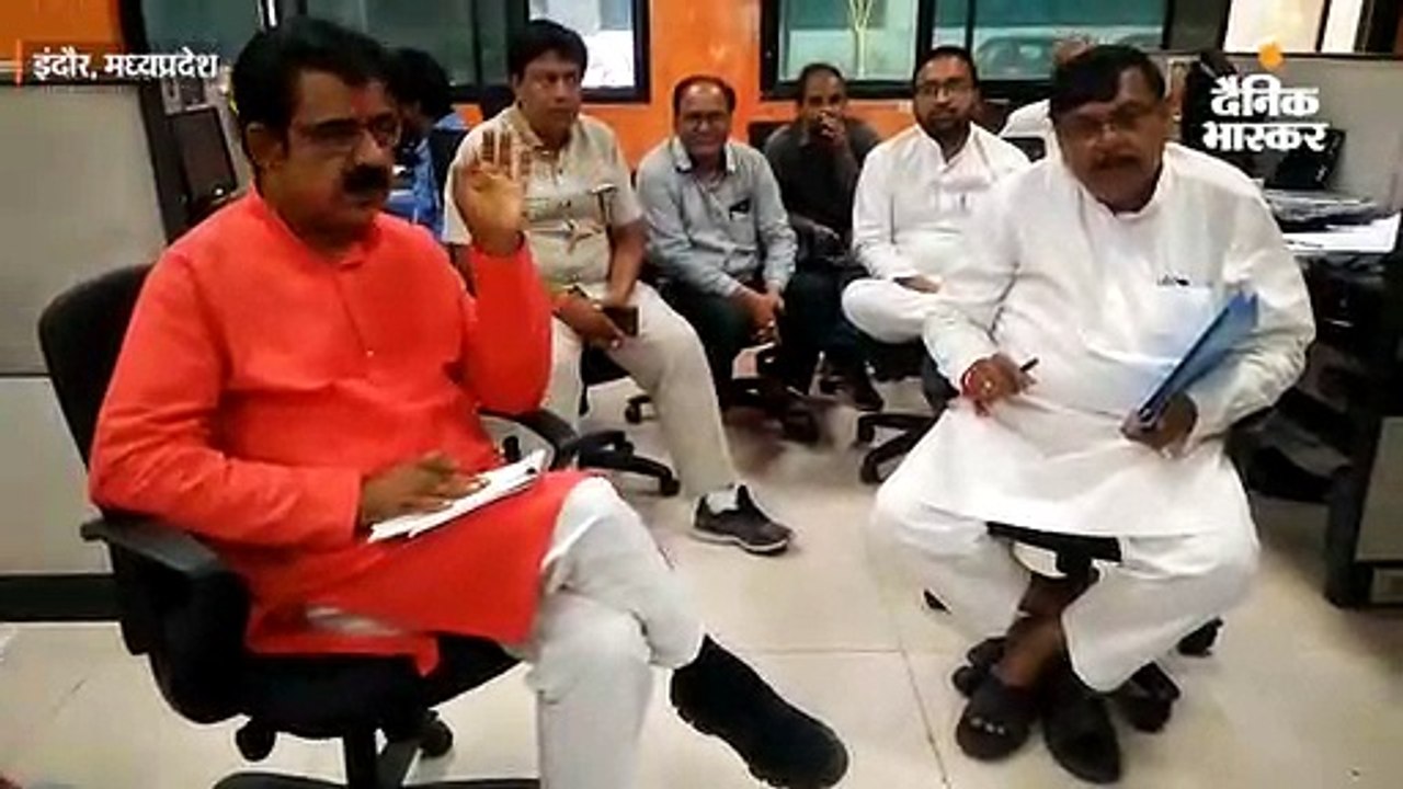 कांग्रेस प्रत्याशी पंकज संघवी  और भाजपा प्रत्याशी शंकर लालवानी ने एक-दूसरे से किए सवाल जवाब