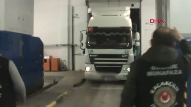 Ankara-Sarp Sınır Kapısı'nda 627 Bin 500 Paket Kaçak Sigara Ele Geçirildi