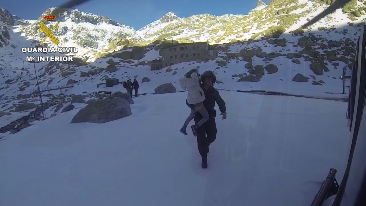 Rescatados en Gredos ocho excursionistas
